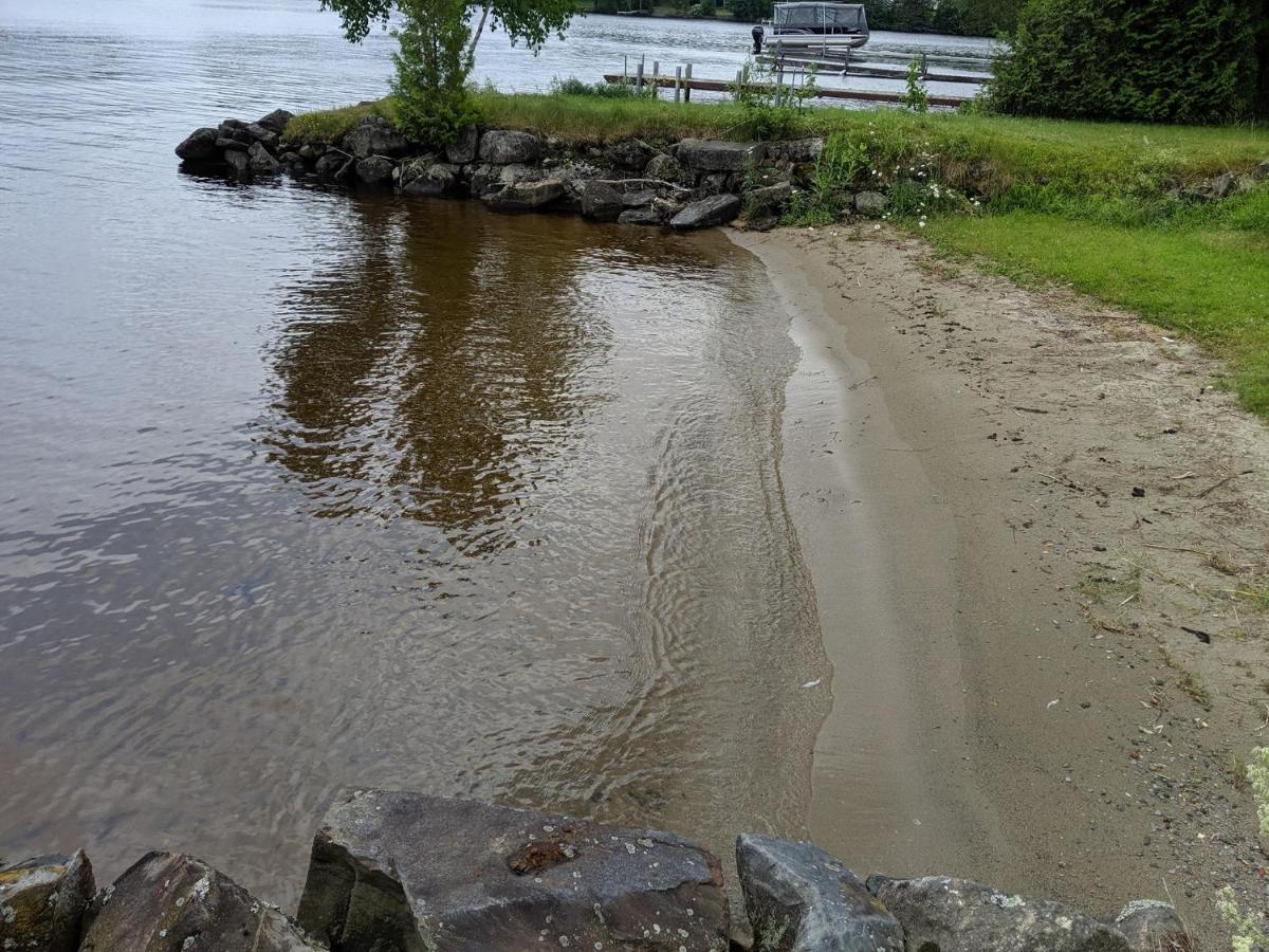 La Grange Sur Le Lac App A Et B Saint Romain Luaran gambar
