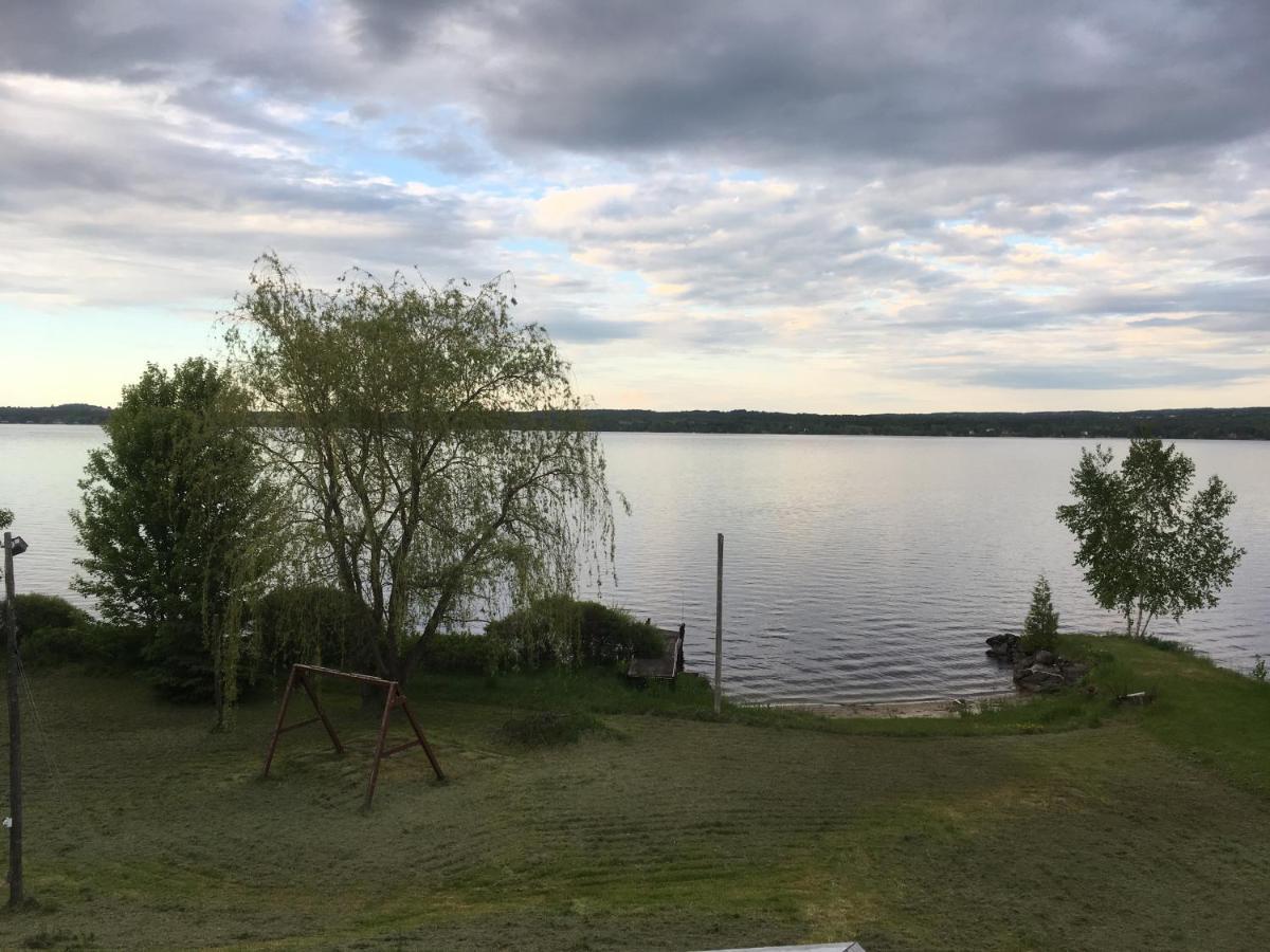 La Grange Sur Le Lac App A Et B Saint Romain Luaran gambar